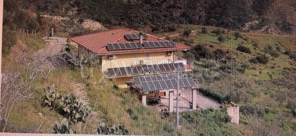 casale in vendita ad Isca sullo Ionio