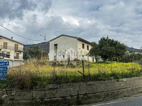 casa indipendente in vendita a Jacurso