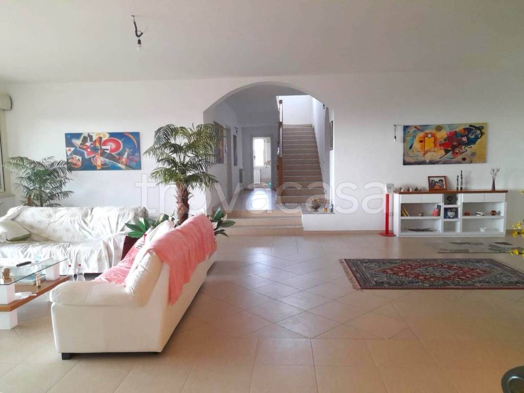 casa indipendente in vendita a Magisano in zona San Pietro Magisano