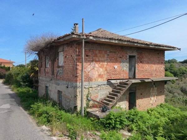 casa indipendente in vendita a Maida