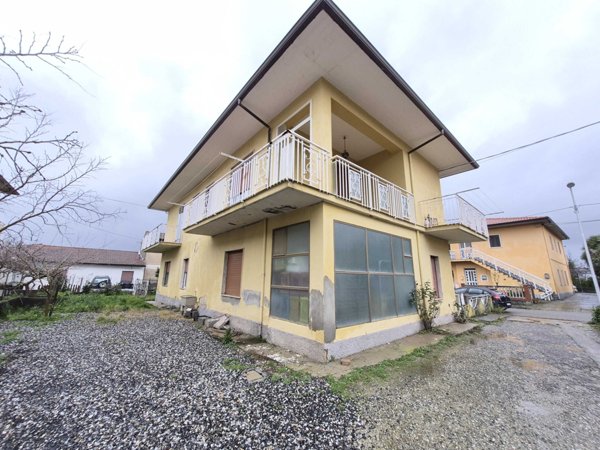 casa indipendente in vendita a Maida in zona Vena di Maida