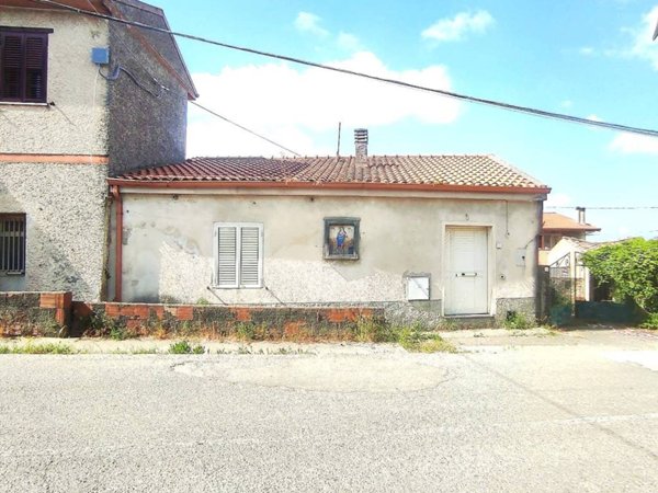 casa indipendente in vendita a Marcellinara