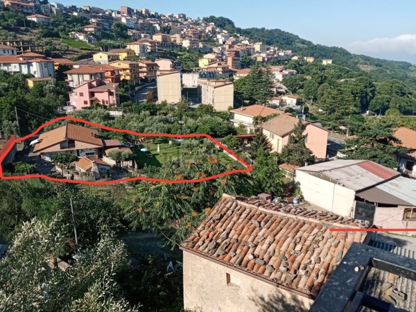 casa indipendente in vendita a Martirano Lombardo