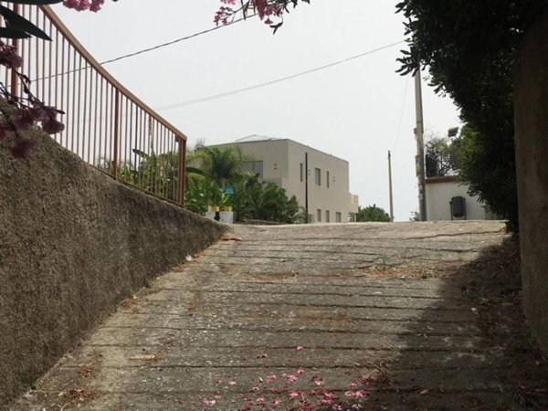 negozio in vendita a Montauro in zona Calalunga/Pietragrande