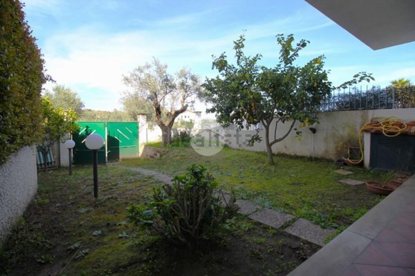 casa indipendente in vendita a Montauro in zona Calalunga/Pietragrande