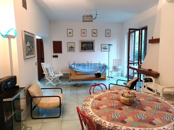 casa indipendente in vendita a Montauro in zona Calalunga/Pietragrande
