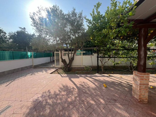 casa indipendente in vendita a Montauro in zona Calalunga/Pietragrande