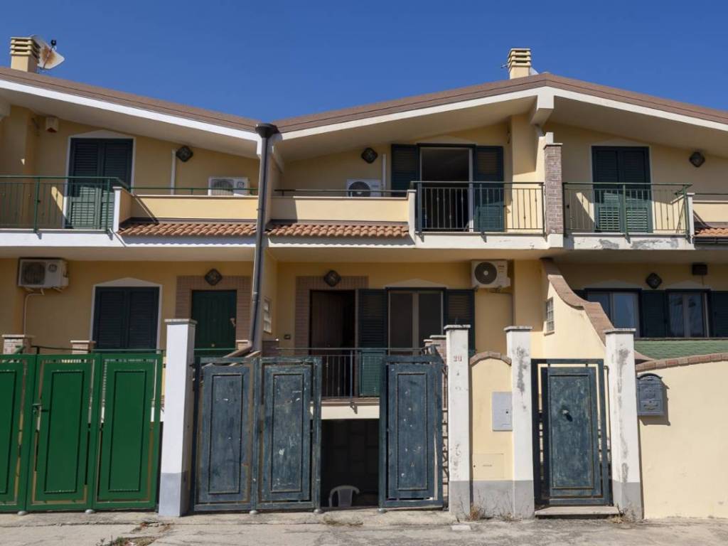 casa indipendente in vendita a Montauro in zona Calalunga/Pietragrande