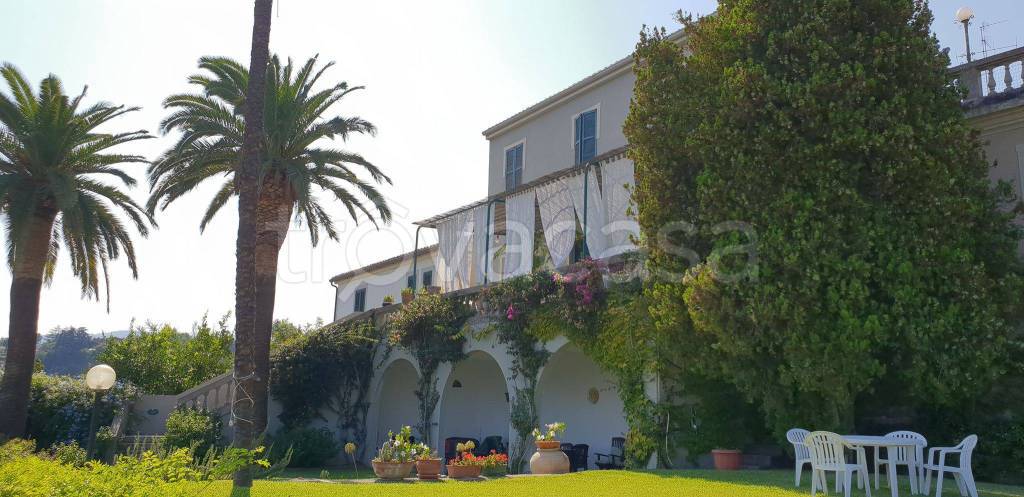 casa indipendente in vendita a Montauro in zona Calalunga/Pietragrande