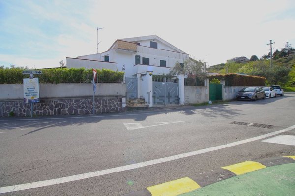 casa indipendente in vendita a Montauro in zona Calalunga/Pietragrande