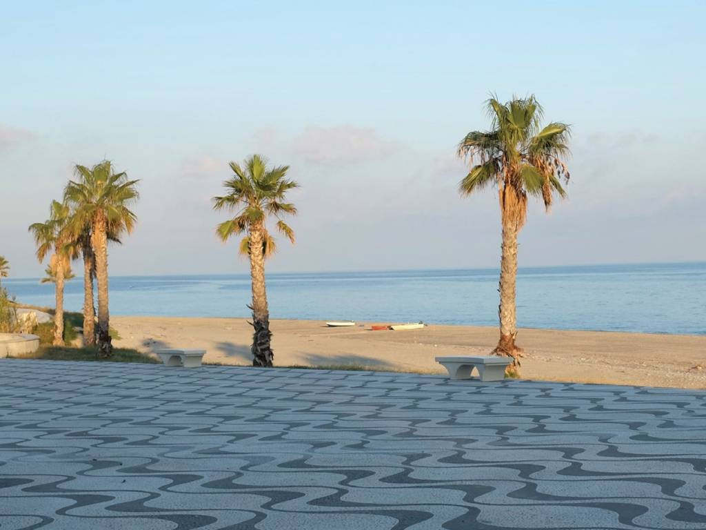 appartamento in vendita a Montauro in zona Calalunga/Pietragrande