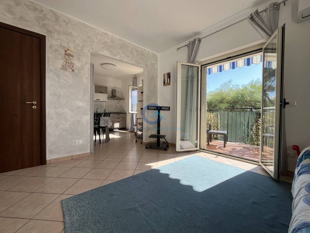 appartamento in vendita a Montauro in zona Calalunga/Pietragrande