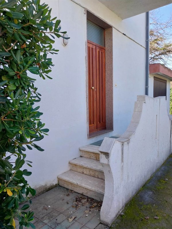 casa indipendente in vendita a Montauro in zona Calalunga/Pietragrande