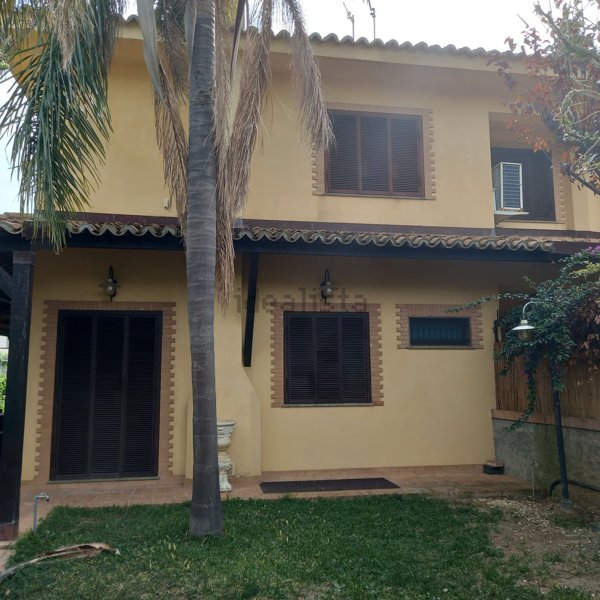 casa indipendente in vendita a Montauro in zona Calalunga/Pietragrande