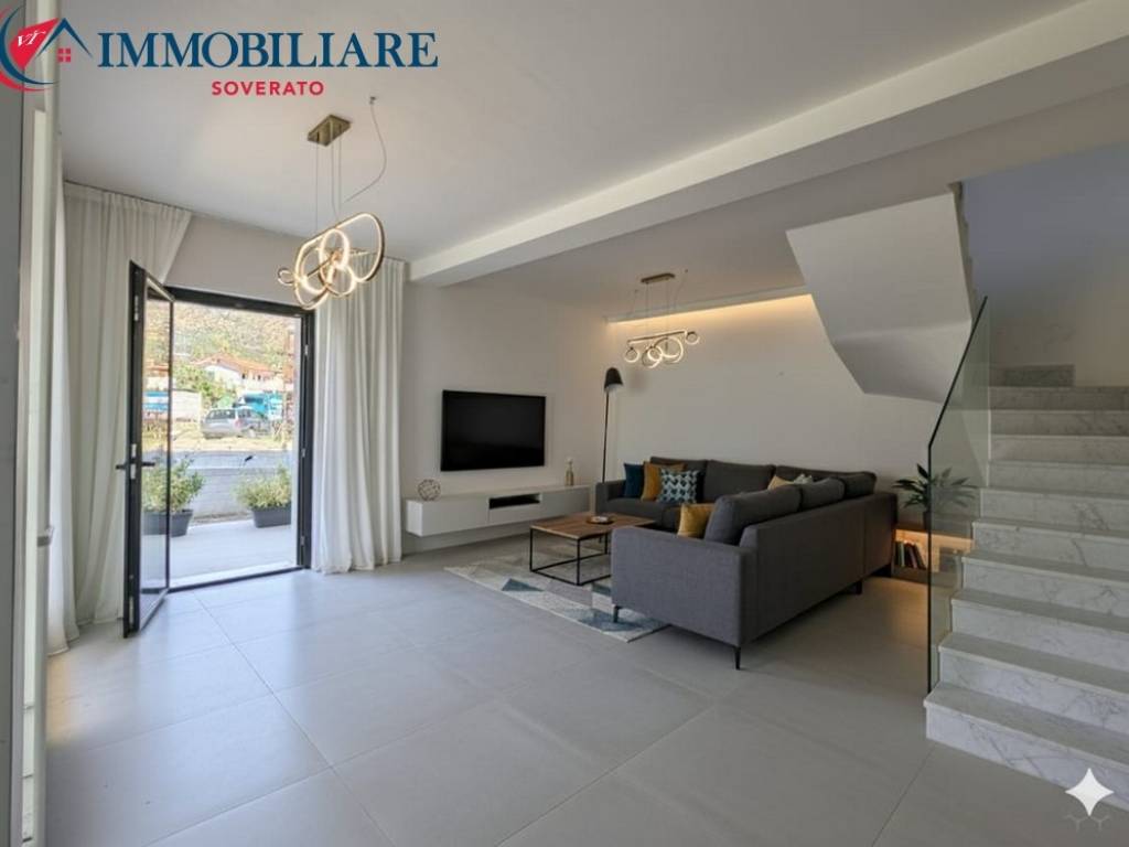 casa indipendente in vendita a Montauro in zona Calalunga/Pietragrande