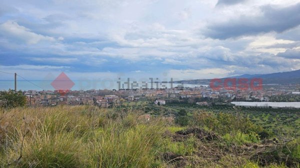 terreno edificabile in vendita a Montauro