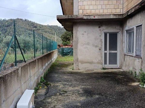 casa indipendente in vendita a Montauro