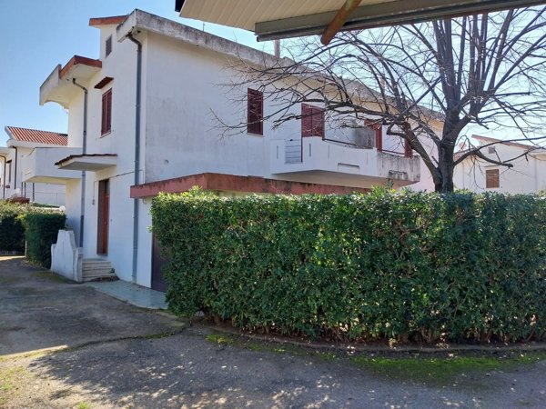 casa indipendente in vendita a Montauro in zona Calalunga/Pietragrande