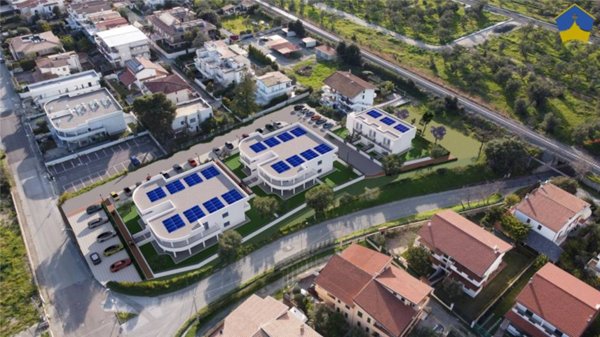 appartamento in vendita a Montauro in zona Calalunga/Pietragrande