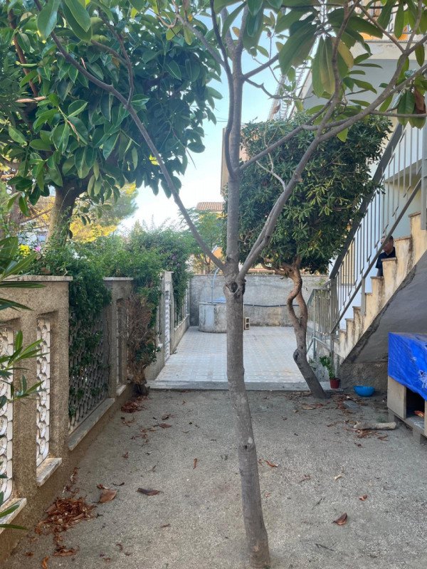 casa indipendente in vendita a Montauro in zona Calalunga/Pietragrande