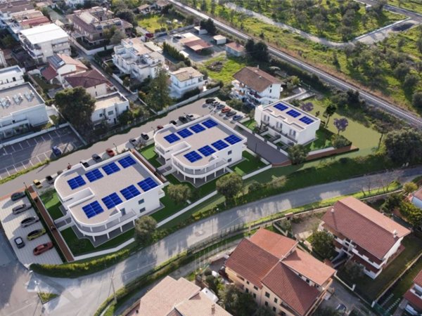 appartamento in vendita a Montauro in zona Calalunga/Pietragrande