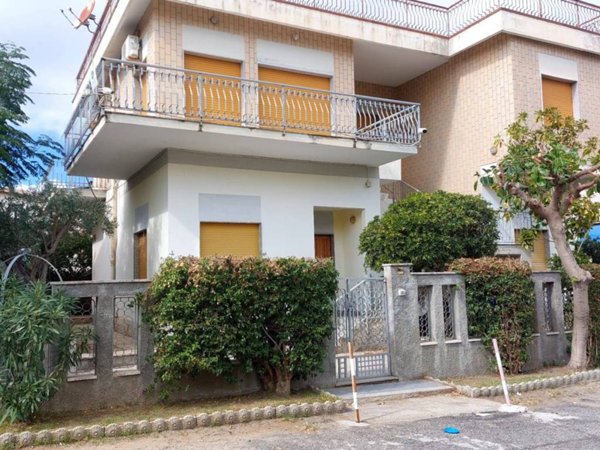 casa indipendente in vendita a Montauro in zona Calalunga/Pietragrande