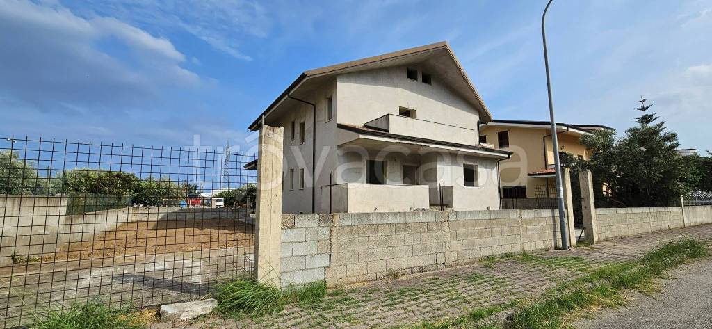 casa indipendente in vendita a Montepaone