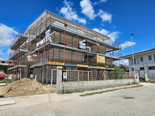 appartamento in vendita a Montepaone in zona Montepaone Lido