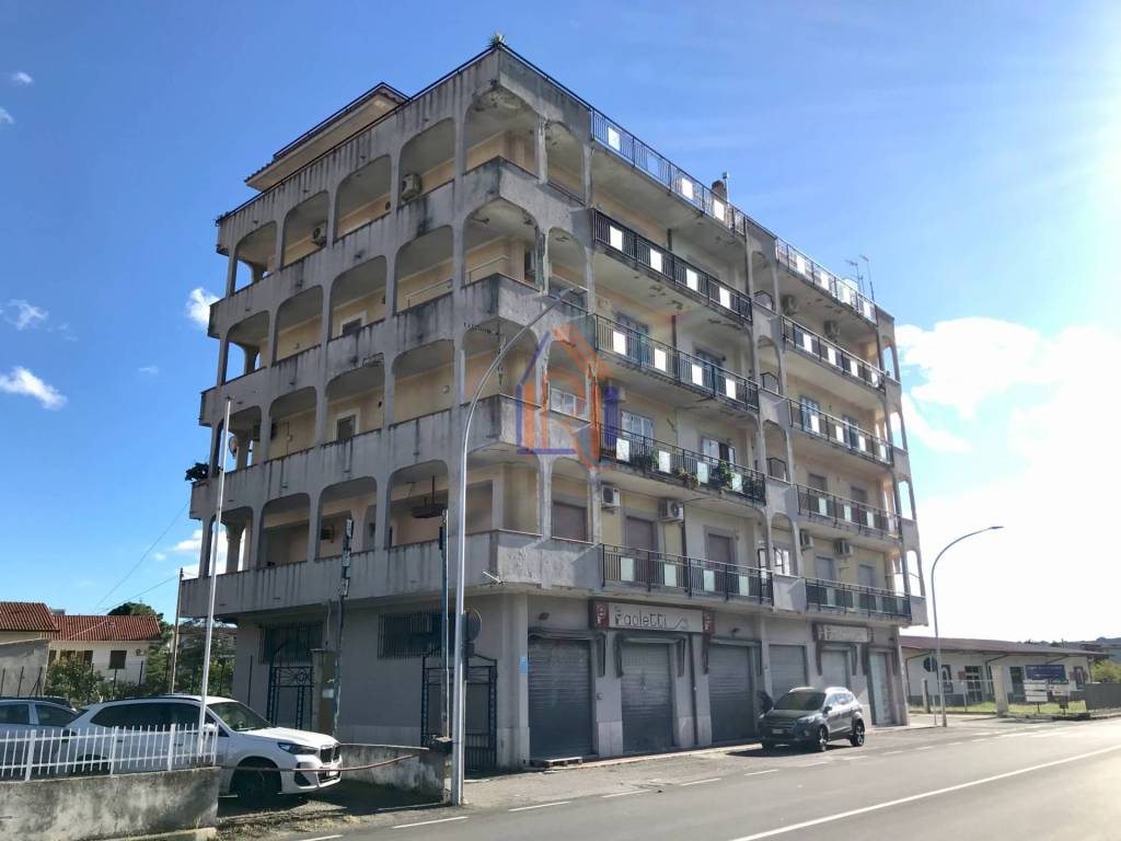 appartamento in vendita a Montepaone in zona Montepaone Lido
