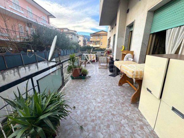 appartamento in vendita a Montepaone in zona Montepaone Lido