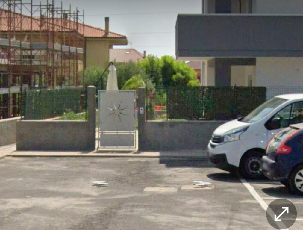 appartamento in vendita a Montepaone in zona Montepaone Lido