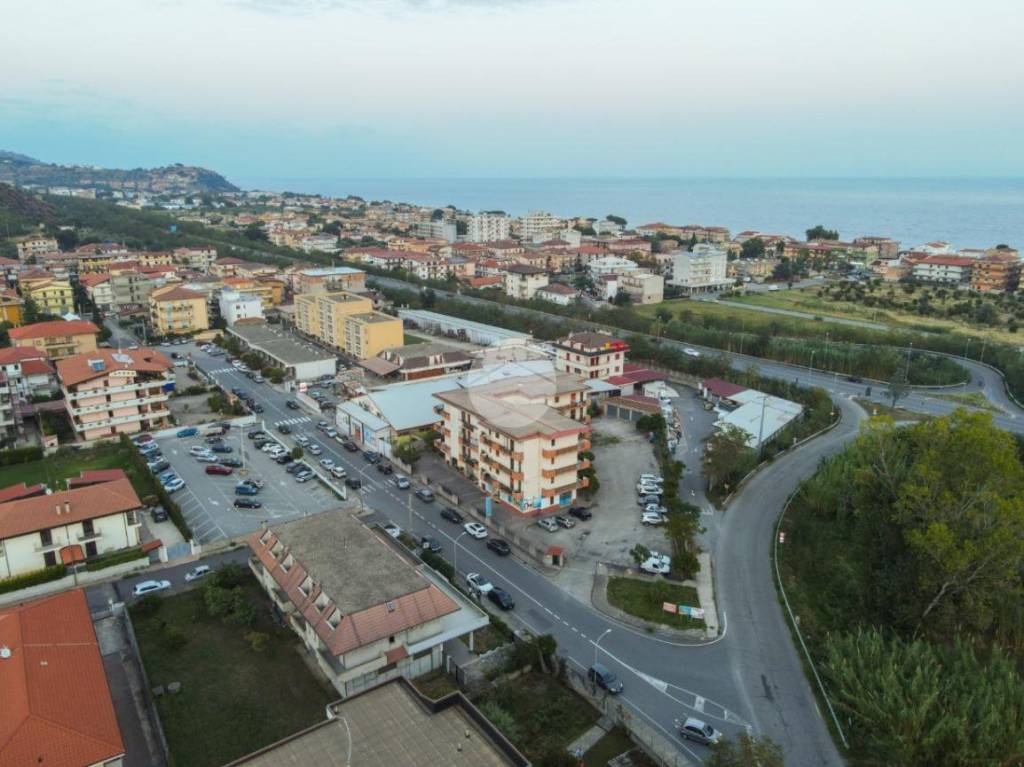 terreno edificabile in vendita a Montepaone in zona Montepaone Lido