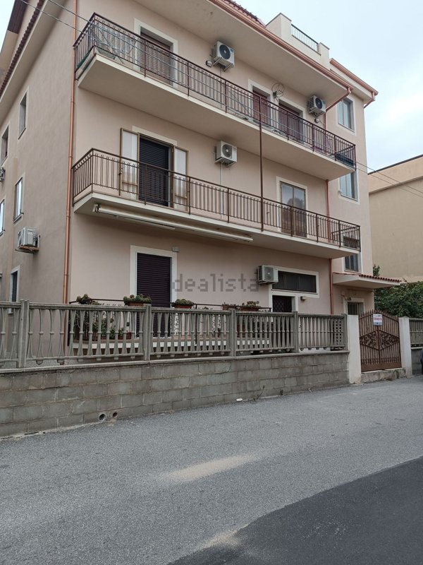 appartamento in vendita a Montepaone in zona Montepaone Lido