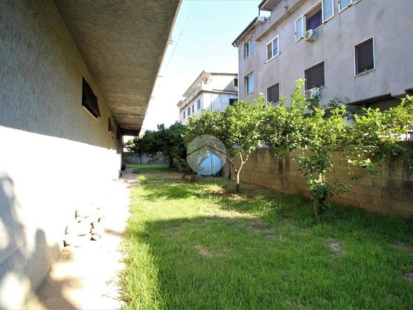 appartamento in vendita a Montepaone in zona Montepaone Lido