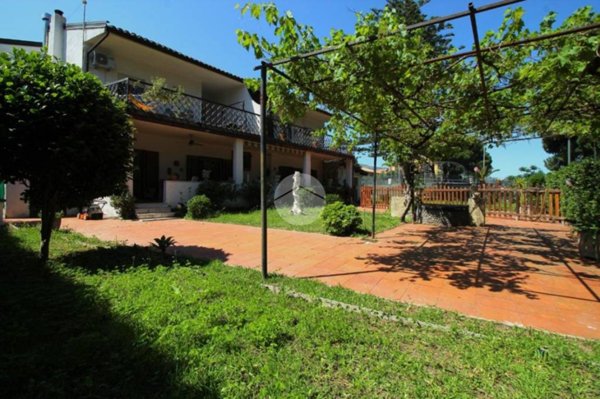 appartamento in vendita a Montepaone in zona Montepaone Lido