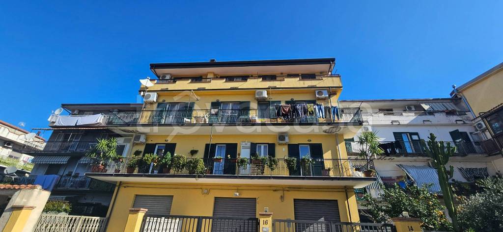 appartamento in vendita a Montepaone in zona Montepaone Lido