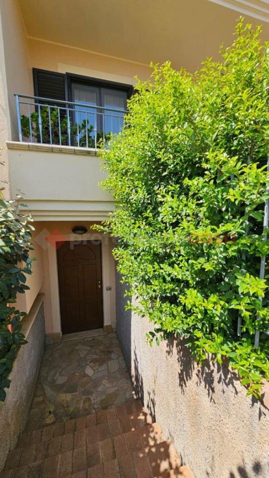 casa indipendente in vendita a Montepaone in zona Montepaone Lido