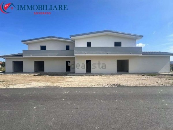 casa indipendente in vendita a Montepaone