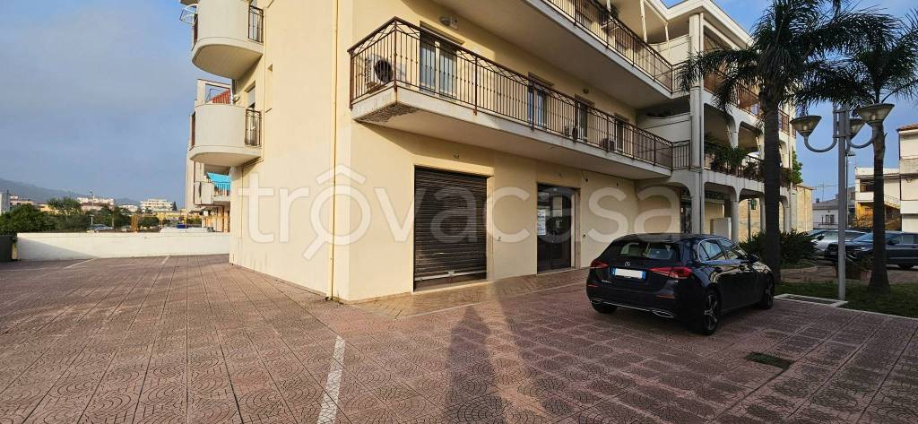 appartamento in vendita a Montepaone in zona Montepaone Lido
