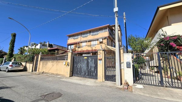 appartamento in vendita a Montepaone in zona Montepaone Lido