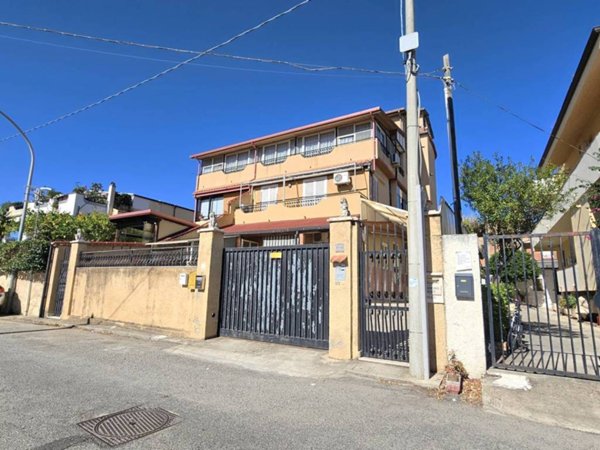 appartamento in vendita a Montepaone in zona Montepaone Lido