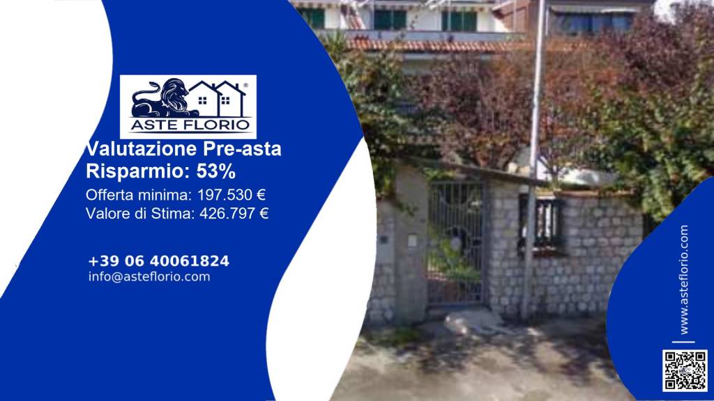 casa indipendente in vendita a Montepaone in zona Montepaone Lido