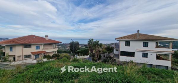 terreno edificabile in vendita a Montepaone