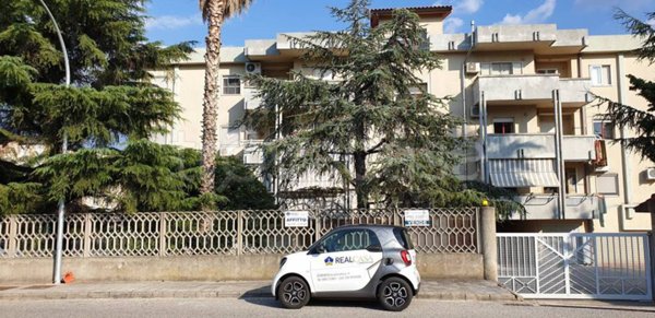 appartamento in vendita a Montepaone in zona Montepaone Lido