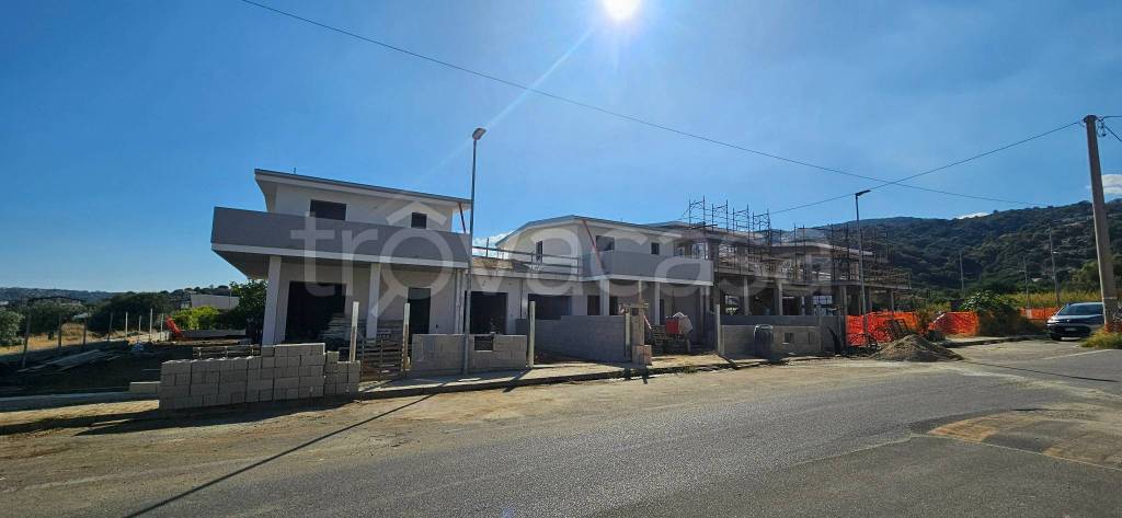 casa indipendente in vendita a Montepaone