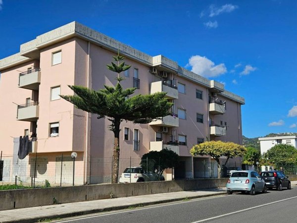 appartamento in vendita a Montepaone in zona Montepaone Lido