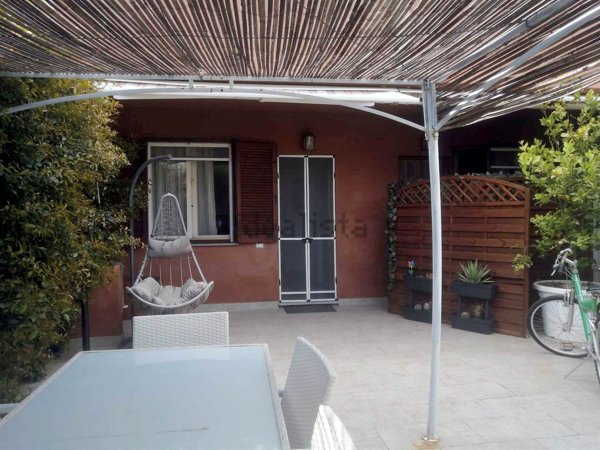 appartamento in vendita a Montepaone in zona Montepaone Lido