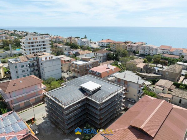 appartamento in vendita a Montepaone in zona Montepaone Lido