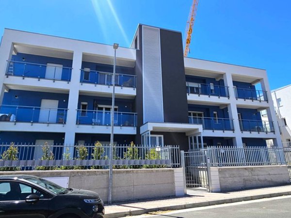 appartamento in vendita a Montepaone in zona Montepaone Lido