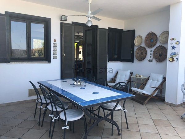 quadrivano in vendita a Montepaone in zona Montepaone Lido